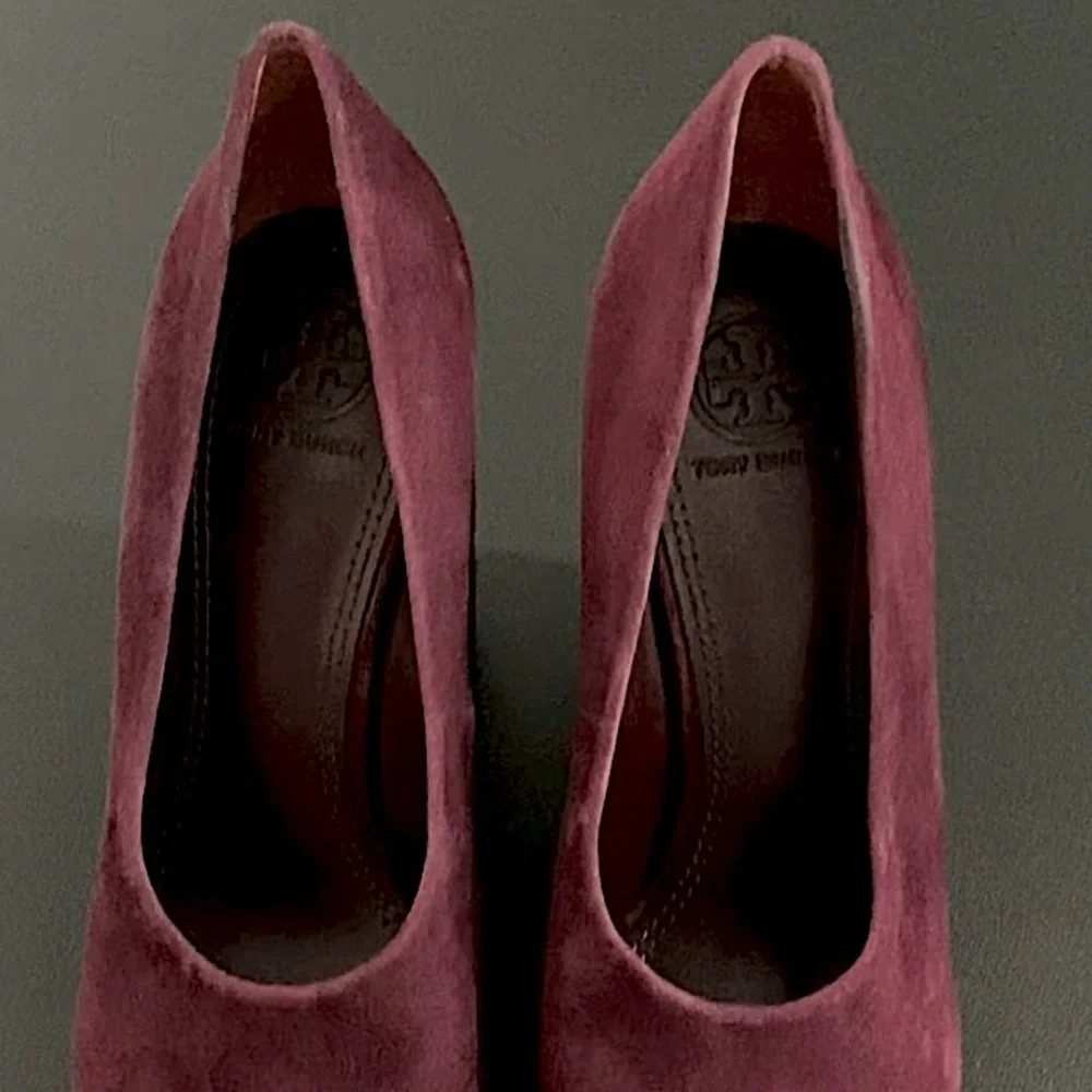 Tory Burch Leather Suede Chunky Block Heel Pumps Size 7.5 Burgandy